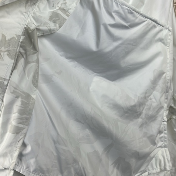 Long Nike loose Fit Raincoat - Picture 10 of 13